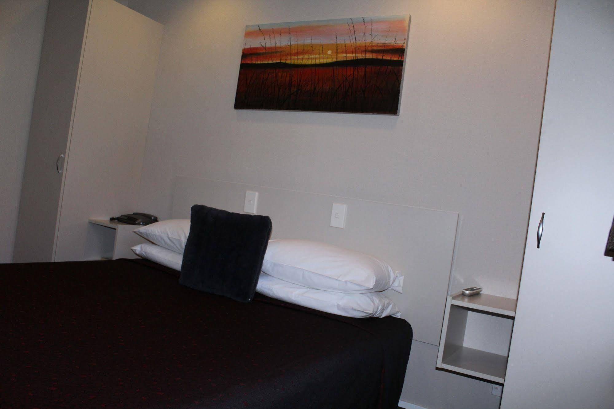 Rose City Motel Palmerston North Bagian luar foto